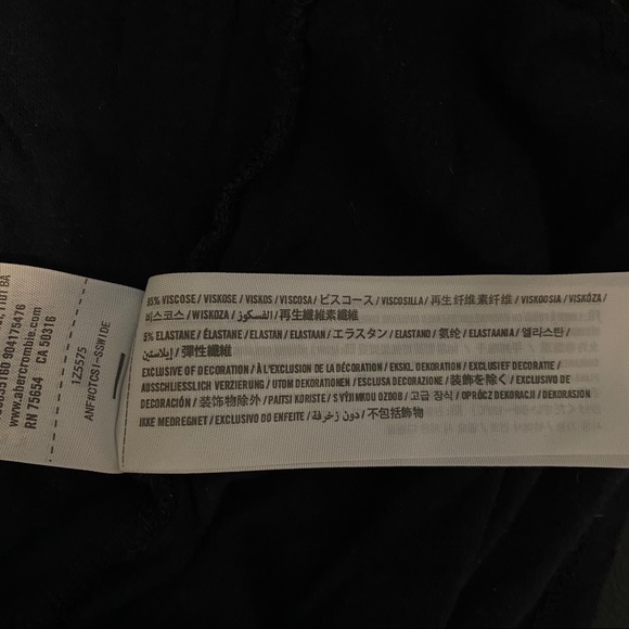 FREE ADD ON/PRICE NEGOTIABLE - A&F top - Picture 4 of 4